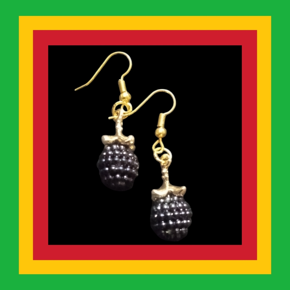 ELEGANT BLACK BERRIES 🇧🇴Buy 1 get 1 free 🇧🇴